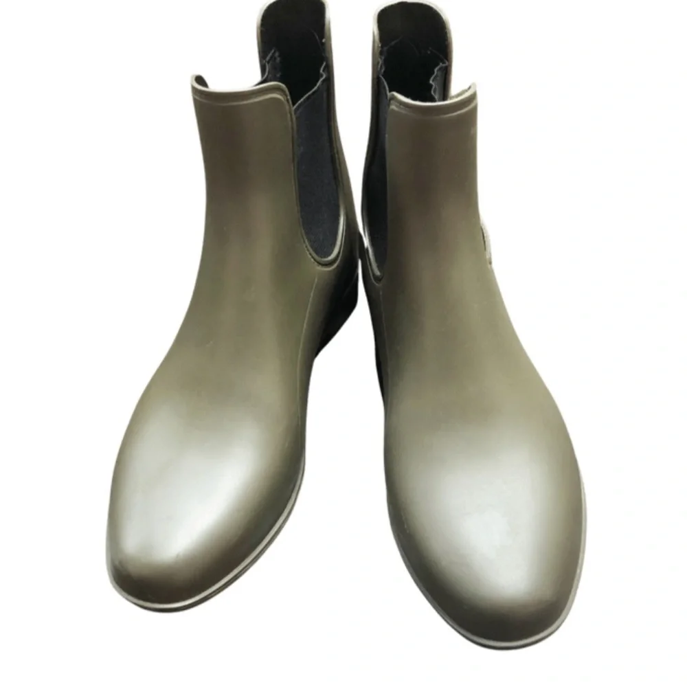 Target Womens Chelsea Ankle Rain Boots Rubber‎ Slip On Waterproof Olive Green